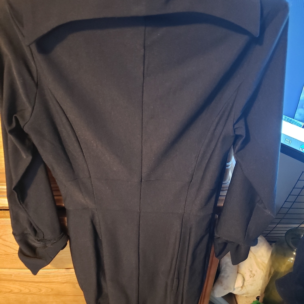 Dress - Picture 4 of 7